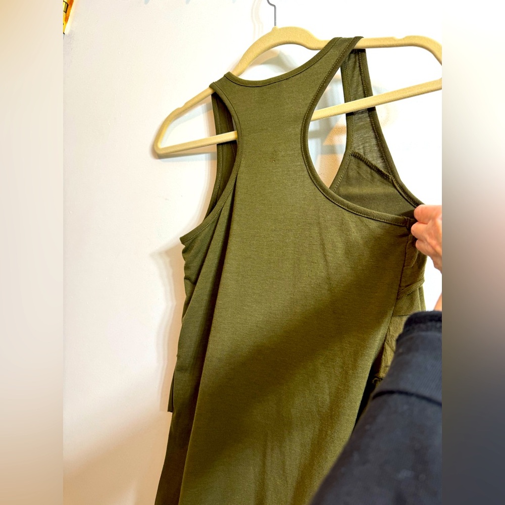 Eyeshadow Ruffle Tank Top S - Picture 3 of 9